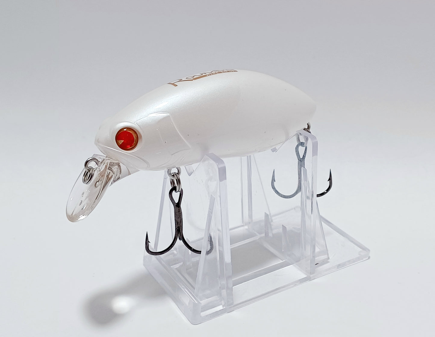 Classic Ima Roumba Silent Wobbling Wakebait Shallow 0-2ft depth Crankbait Lure (Albino/white)