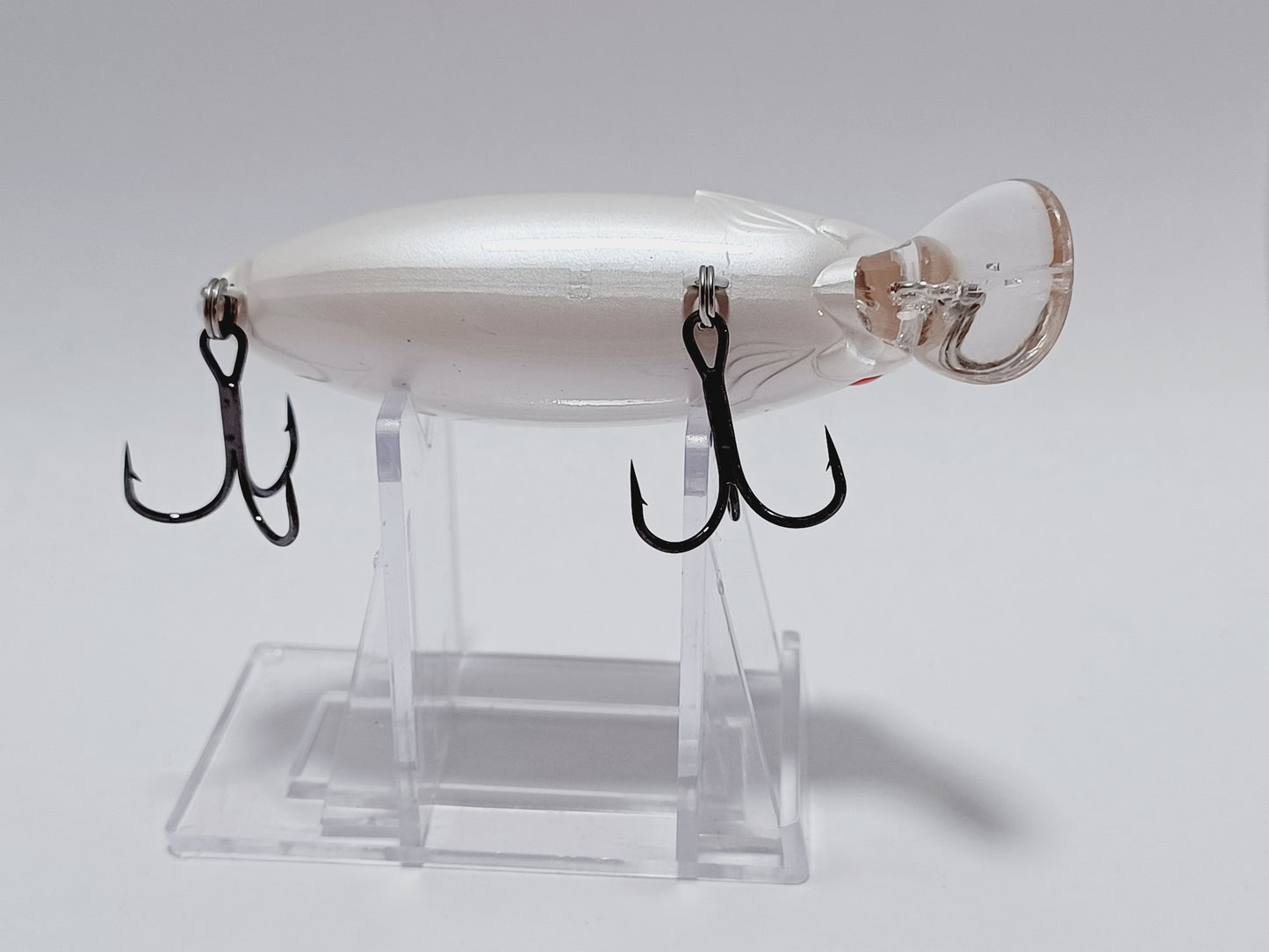 Classic Ima Roumba Silent Wobbling Wakebait Shallow 0-2ft depth Crankbait Lure (Albino/white)
