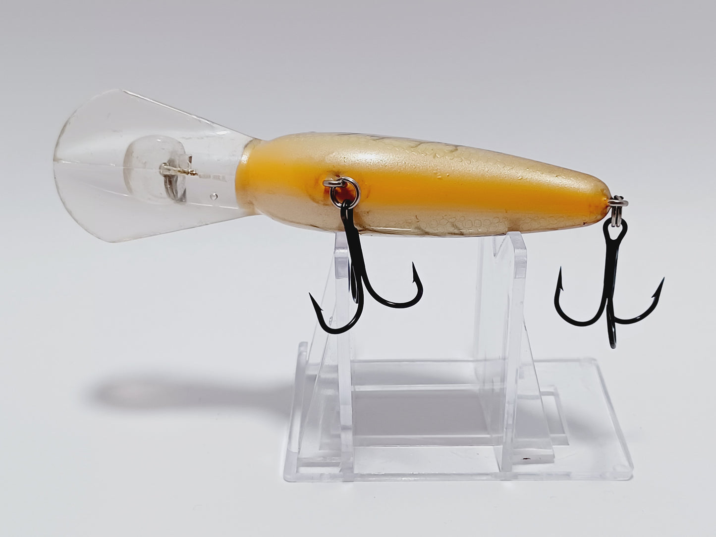Classic Excalibur Fat Free Shad Bill Dance (Brown Craw)rattling diving crankbait lure.